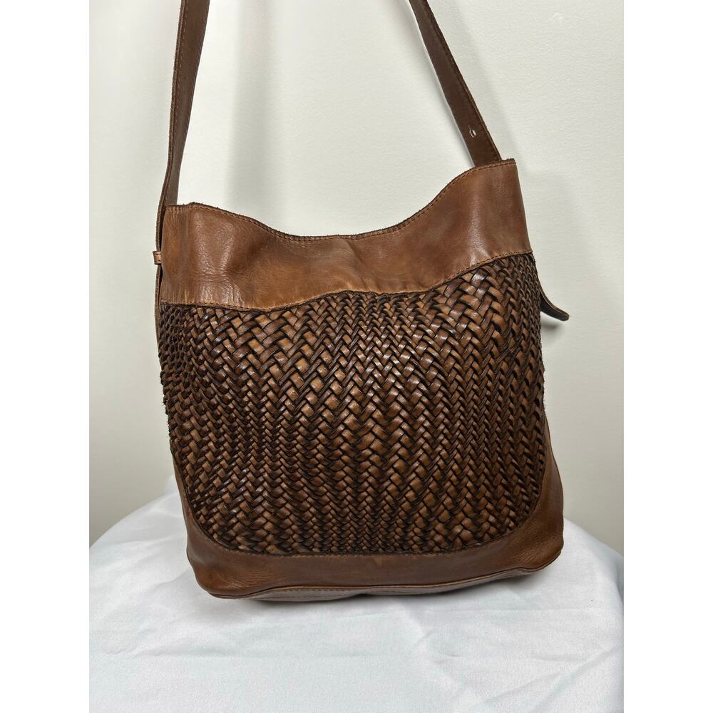 Marta Ponti Brown Woven genuine Leather
Shoulder Bag 13“ x 13“ happy minimalist - Picture 10 of 13